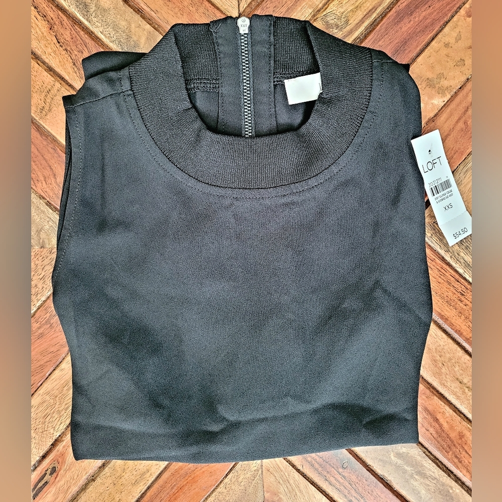 LOFT Mockneck Sleeveless Shell Tunic in Black